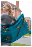 Je Ne Sais Quoi Jardin bleu fleurs Shawl