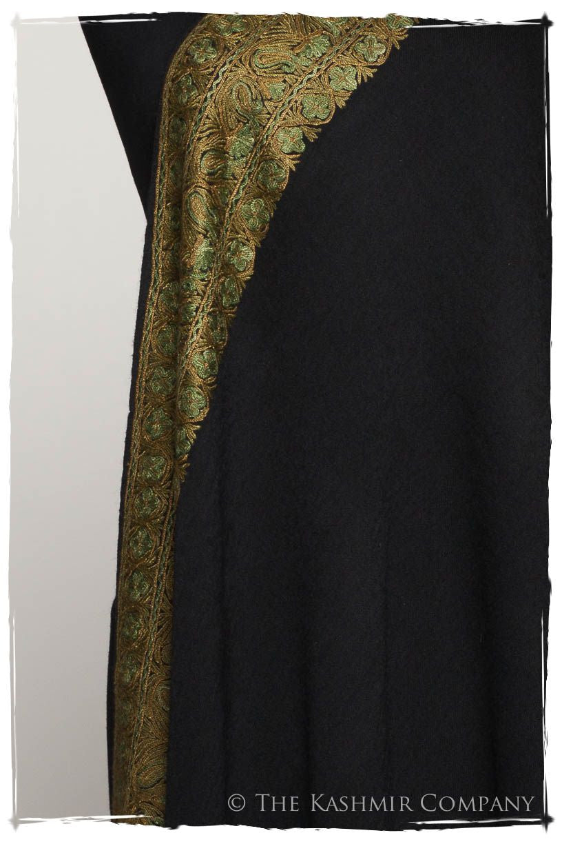 Trois Frontière Ivy Royale Mascarade Shawl