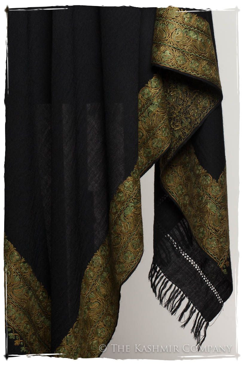 Trois Frontière Ivy Royale Mascarade Shawl