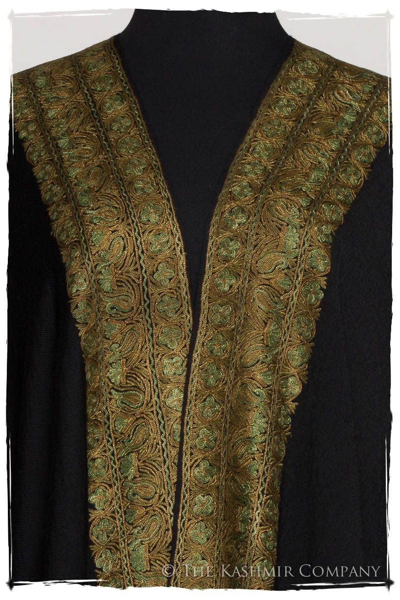 Trois Frontière Ivy Royale Mascarade Shawl