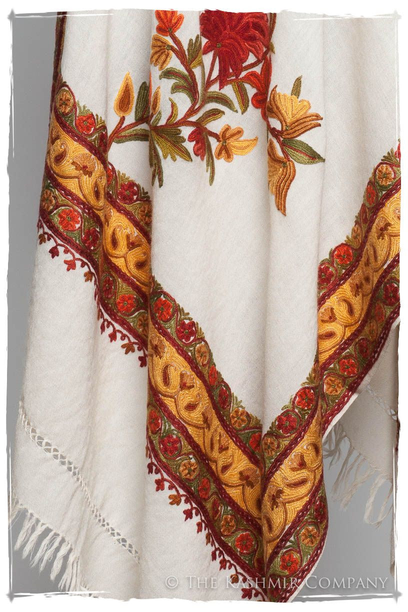 Trois Frontières Arabesque Ivoire Pauline Shawl
