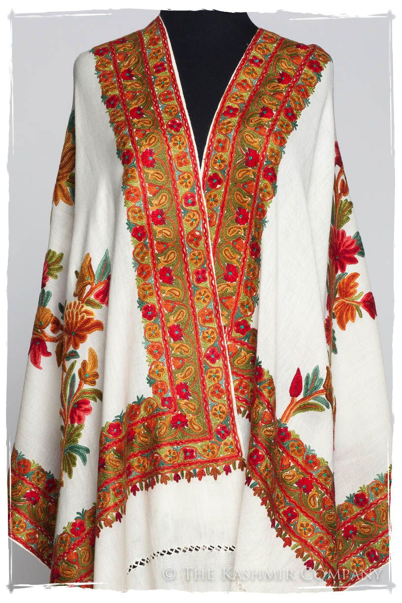 Trois Frontières Rose of Sharon Ivorie Pauline Shawl