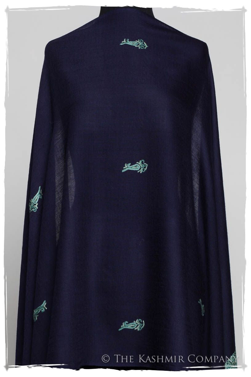 Rivière Trois Frontières Bleu Gift Shawl