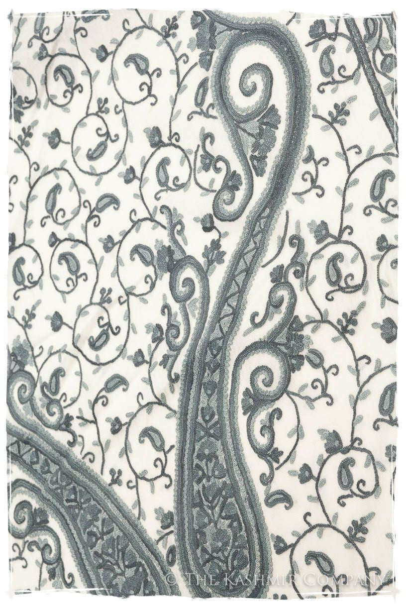 Pierre de Lune Royale Paisley Shawl