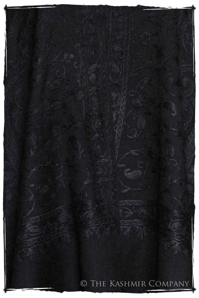 Onyx Bijou Royale Paisley Noir Shawl