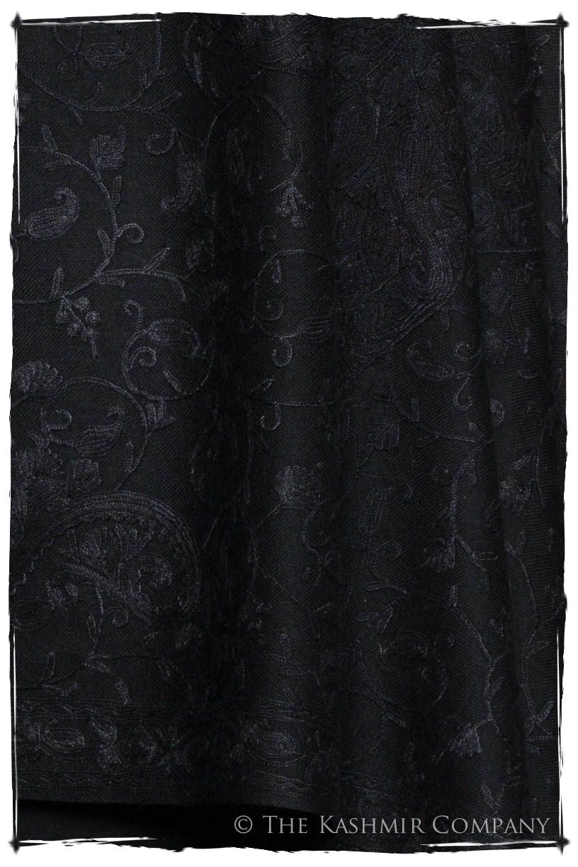 Onyx Bijou Royale Paisley Noir Shawl