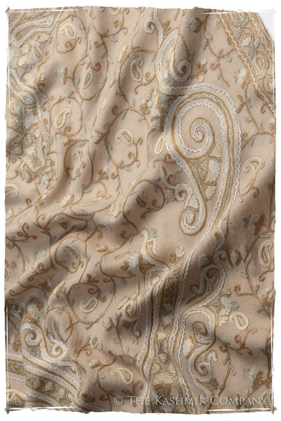 Pearl de Crème Royale Paisley Shawl