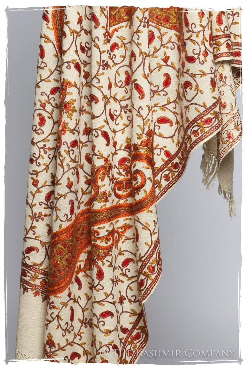 Champagne de Rouge Royale Paisley Shawl