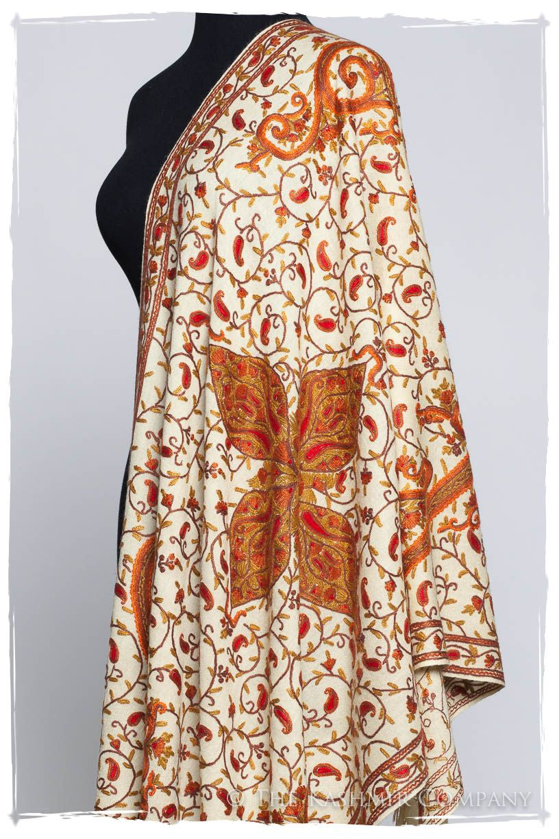 Champagne de Rouge Royale Paisley Shawl