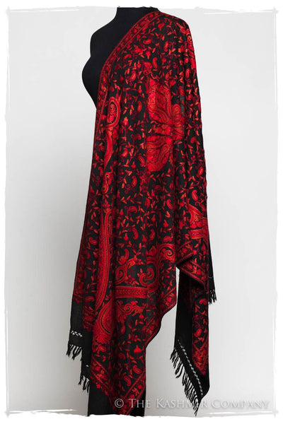 Palais Rouge Royale Paisley Shawl