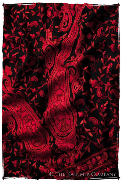 Palais Rouge Royale Paisley Shawl