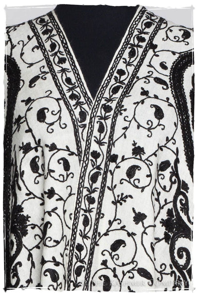 Jour et Nuit Royale Paisley Shawl