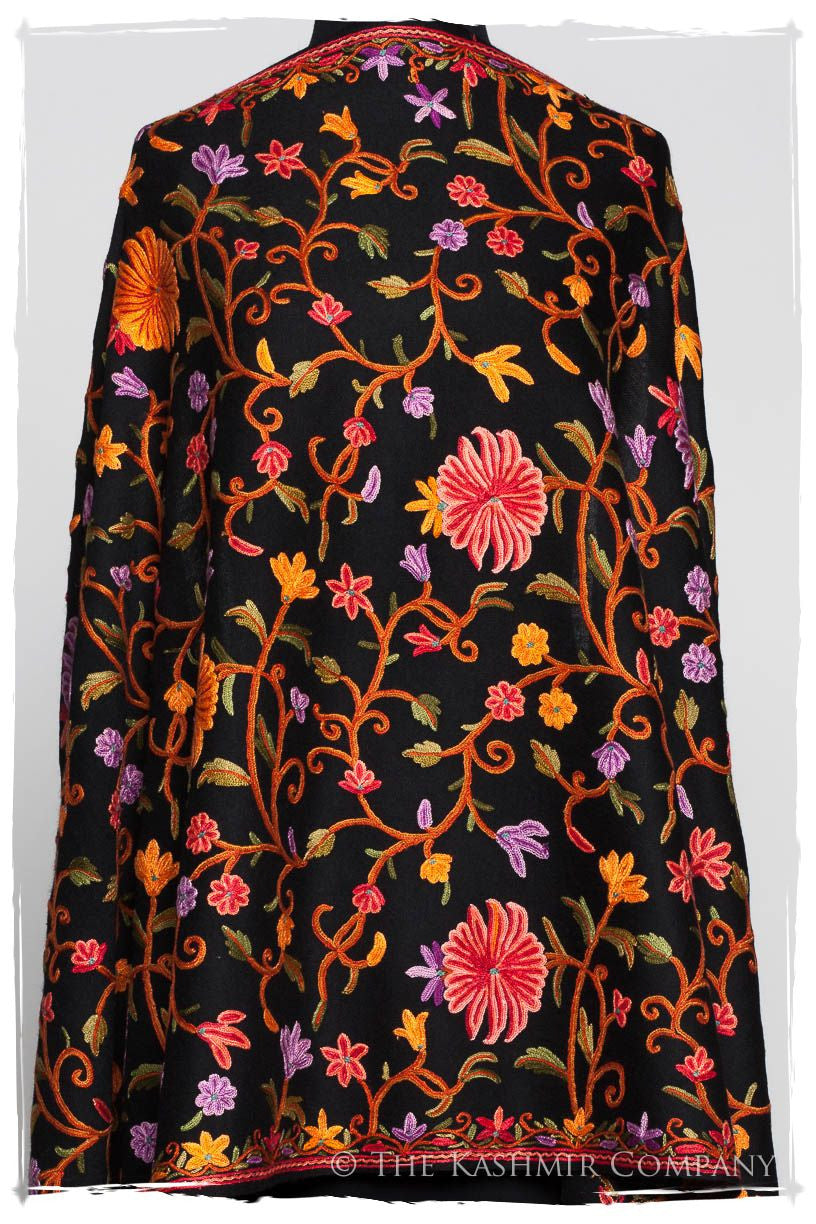 Jardin de Oeillet Notre Dame Noir Shawl