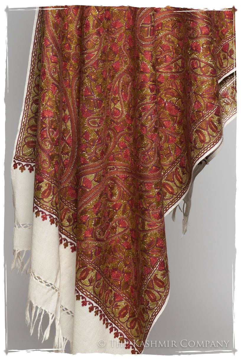 Bijoux Dans le Trésor Paisley Antiquaires Shawl
