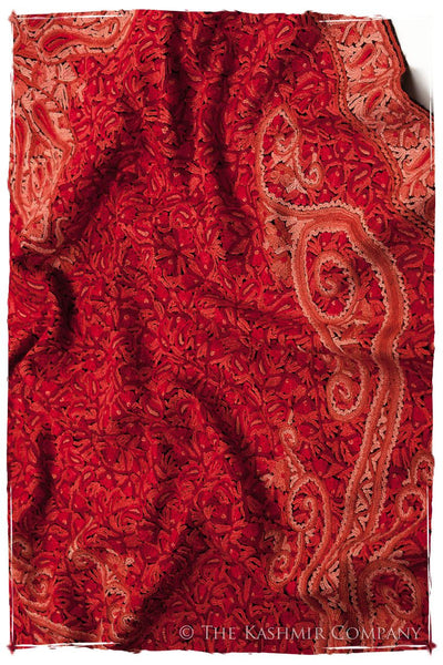 Scarlet Trésor de la Flamme Paisley Antiquaires Shawl