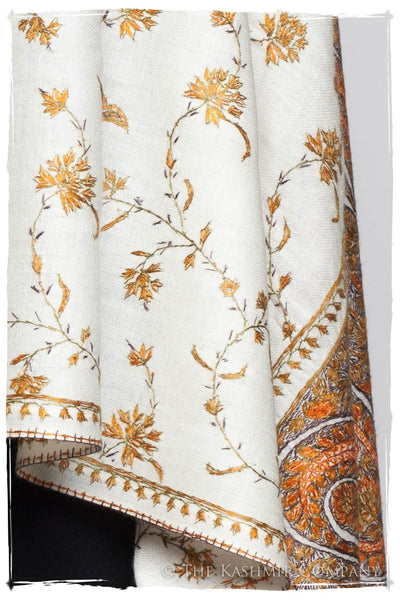 Amour de Deneuve Orient Paisley Shawl