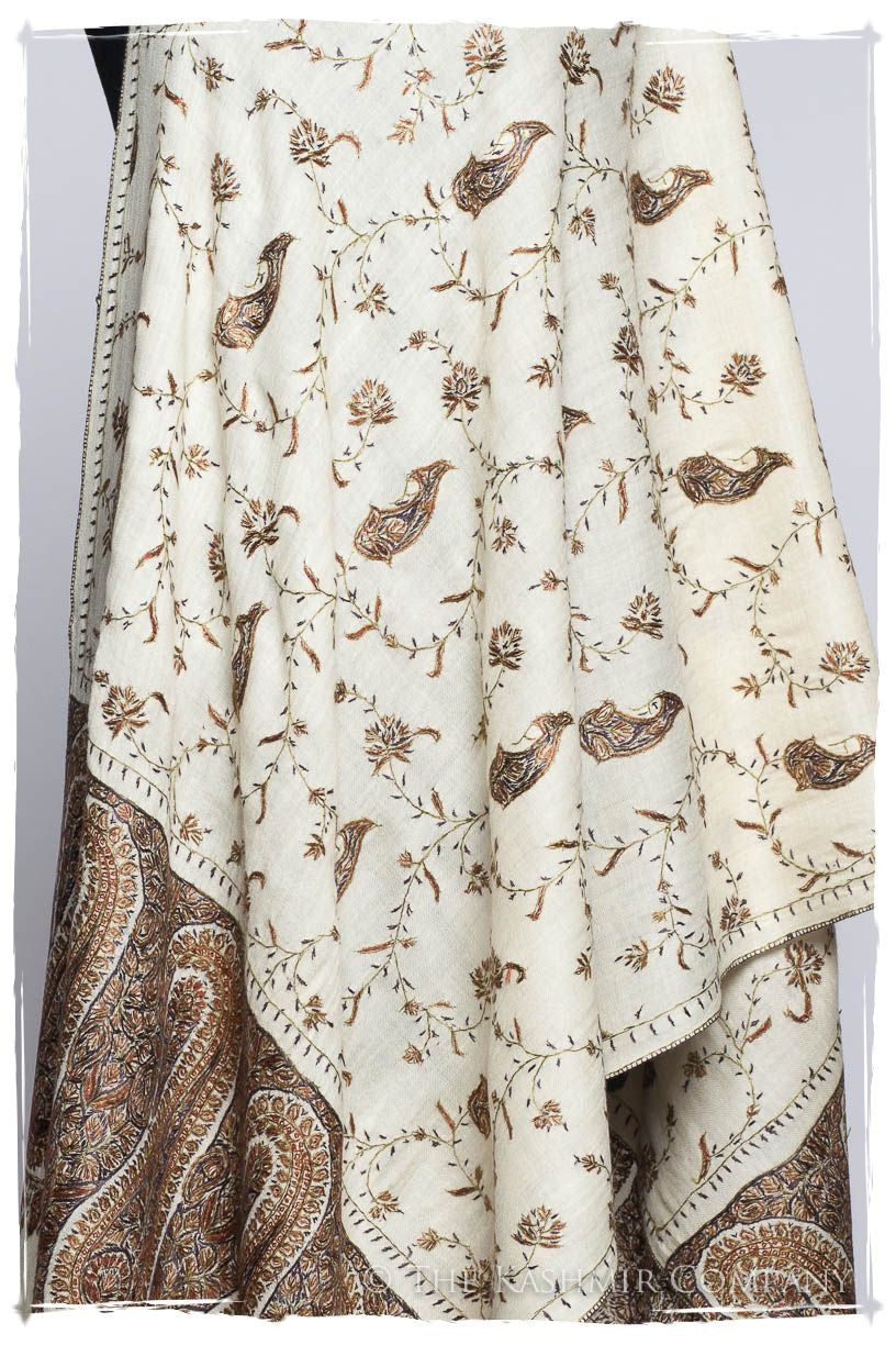 Amour de Eva Orient Paisley Shawl