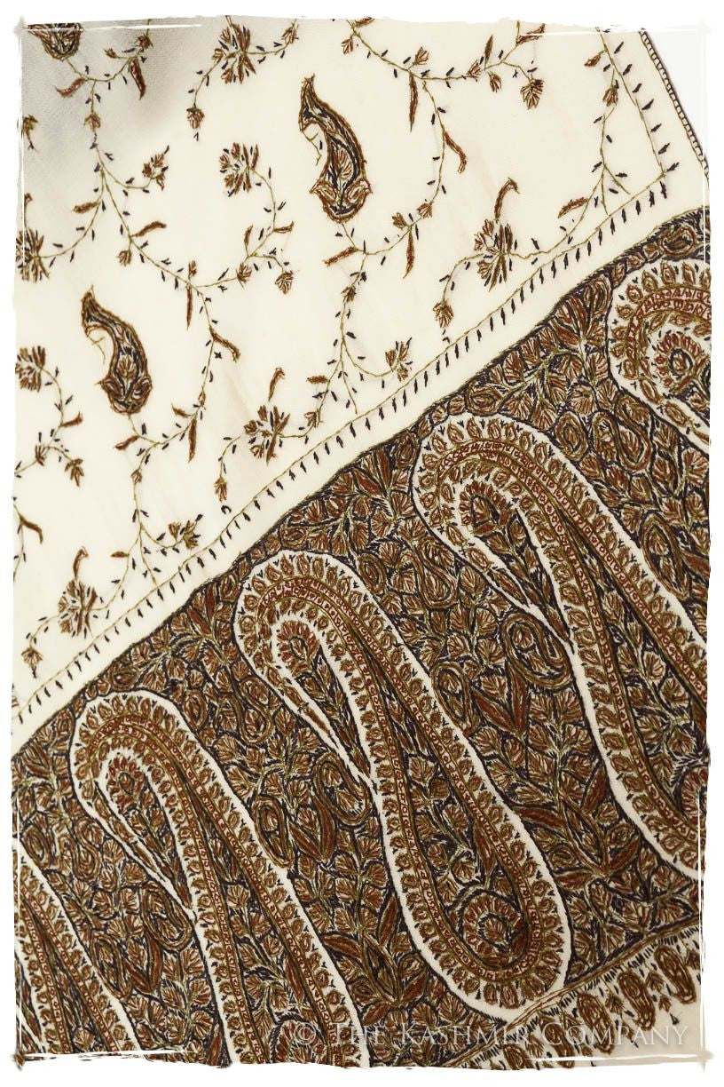 Amour de Eva Orient Paisley Shawl