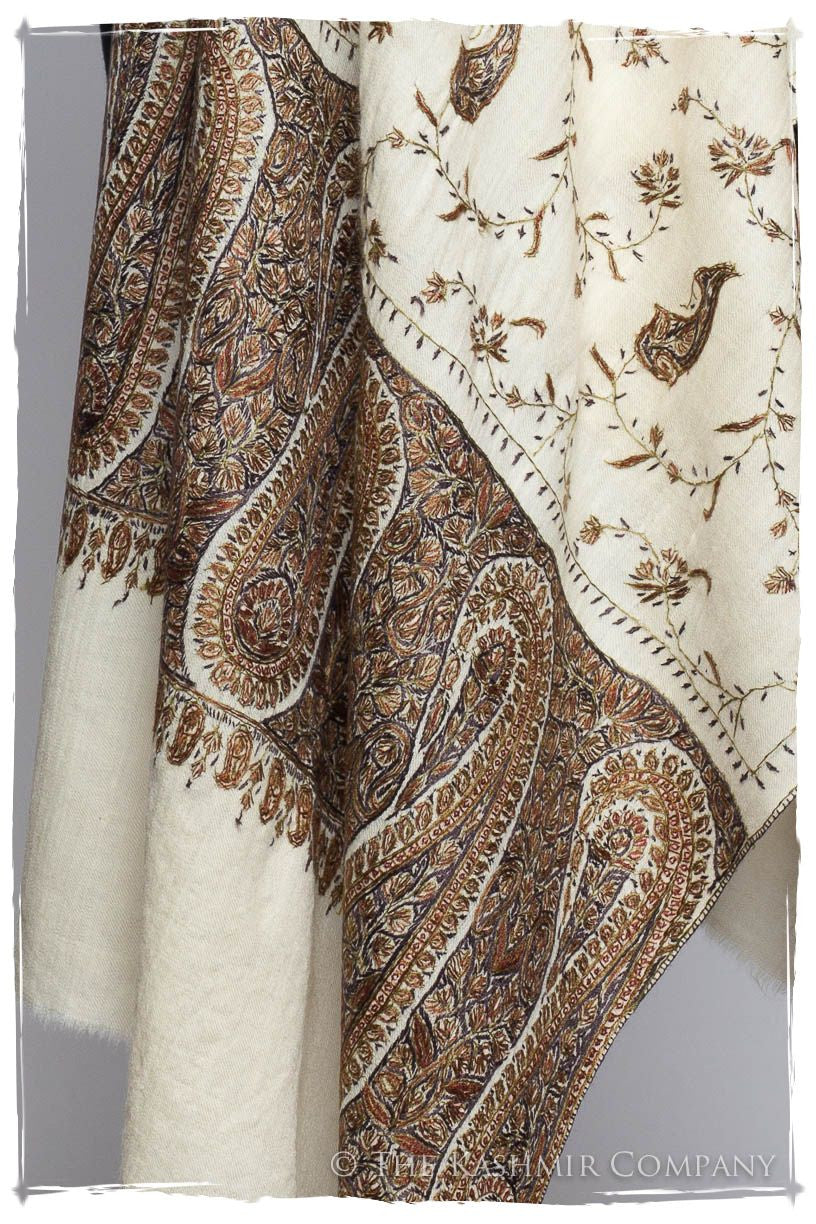 Amour de Eva Orient Paisley Shawl