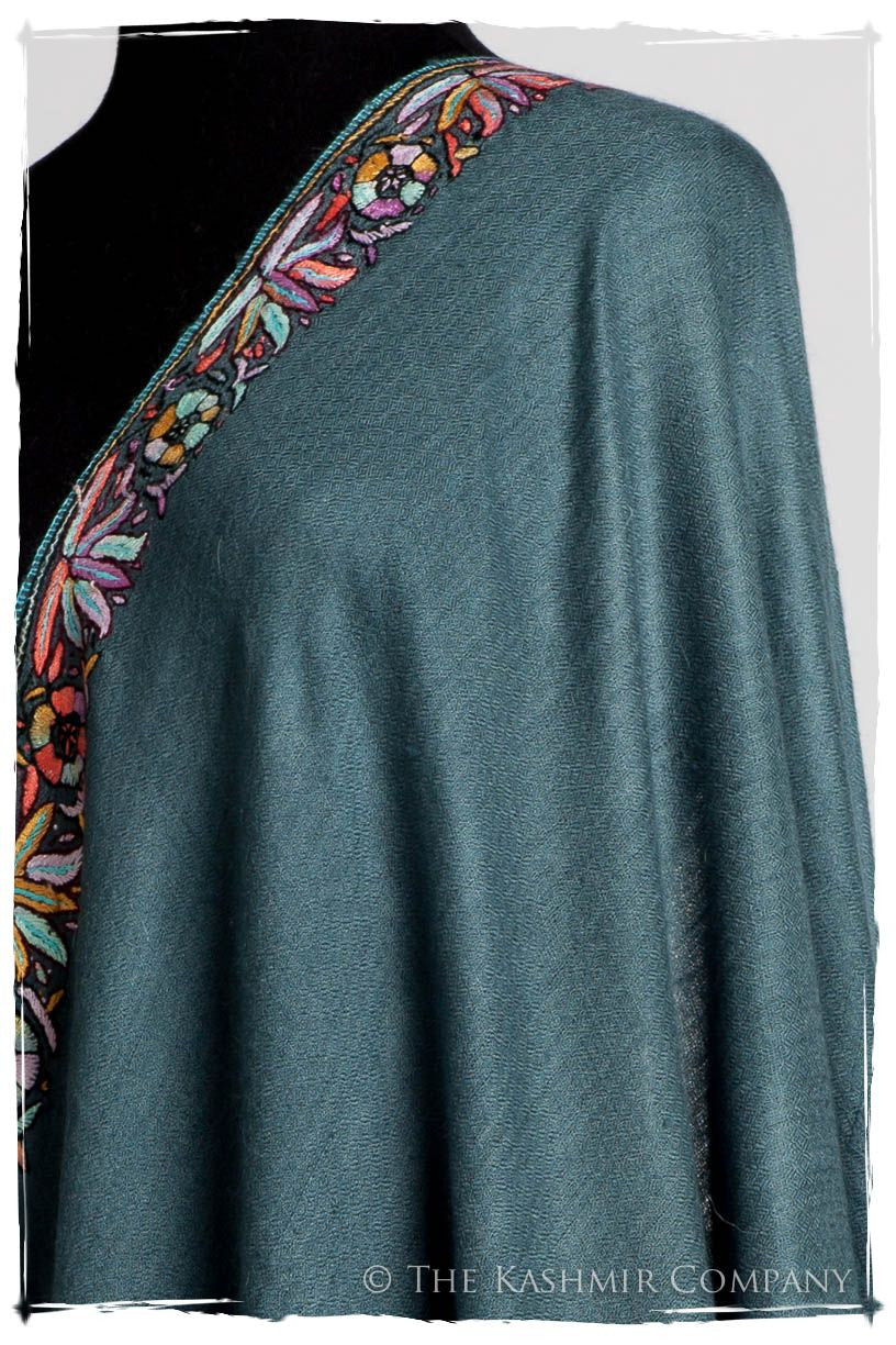 Frontière Jardin Midnight L'amour Soft Cashmere Shawl
