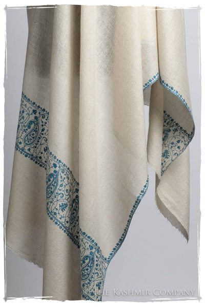 Frontière d'Paisley Sapphire L'amour Soft Cashmere Scarf/Shawl