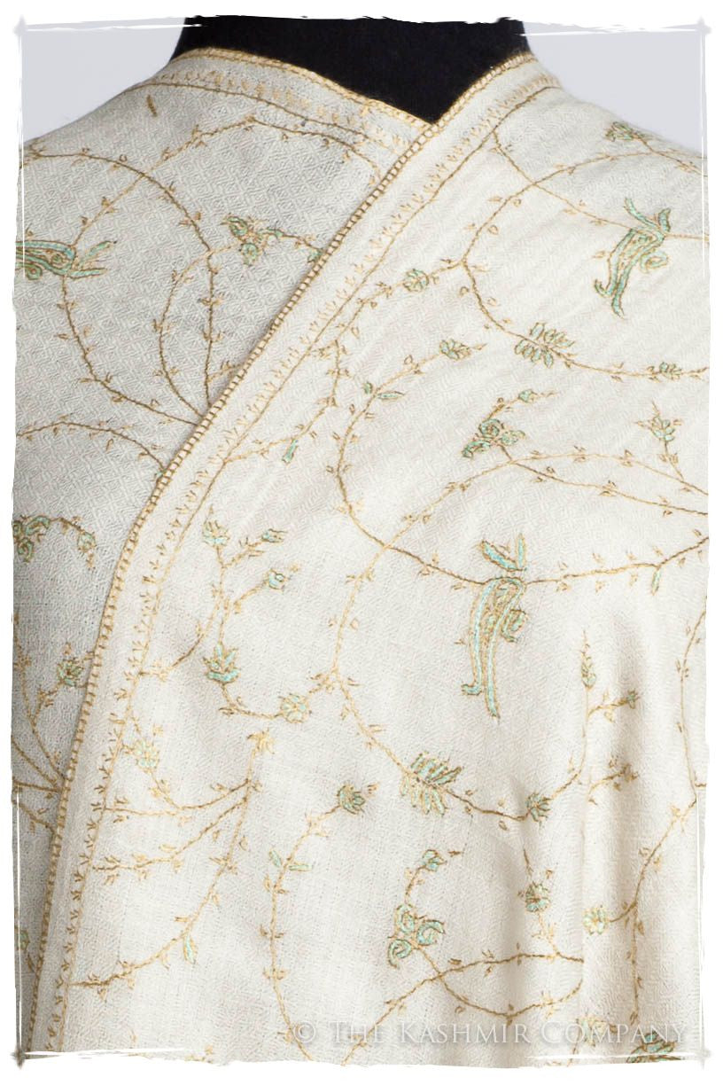 Porcelain d'Ivoire Paisley L'amour Soft Cashmere Scarf/Shawl