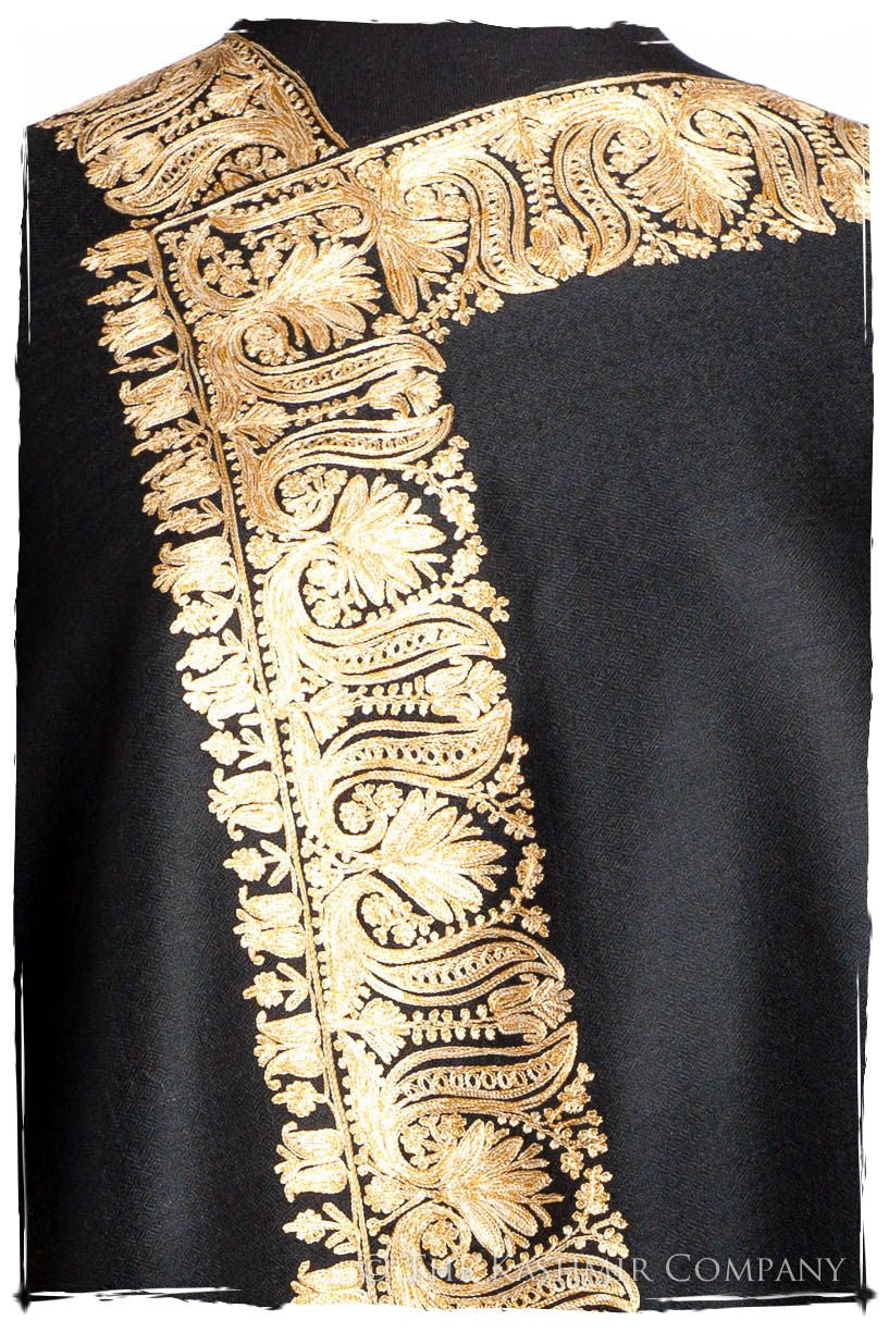 The Sophistiqué Oro Lotus Frontière Shawl