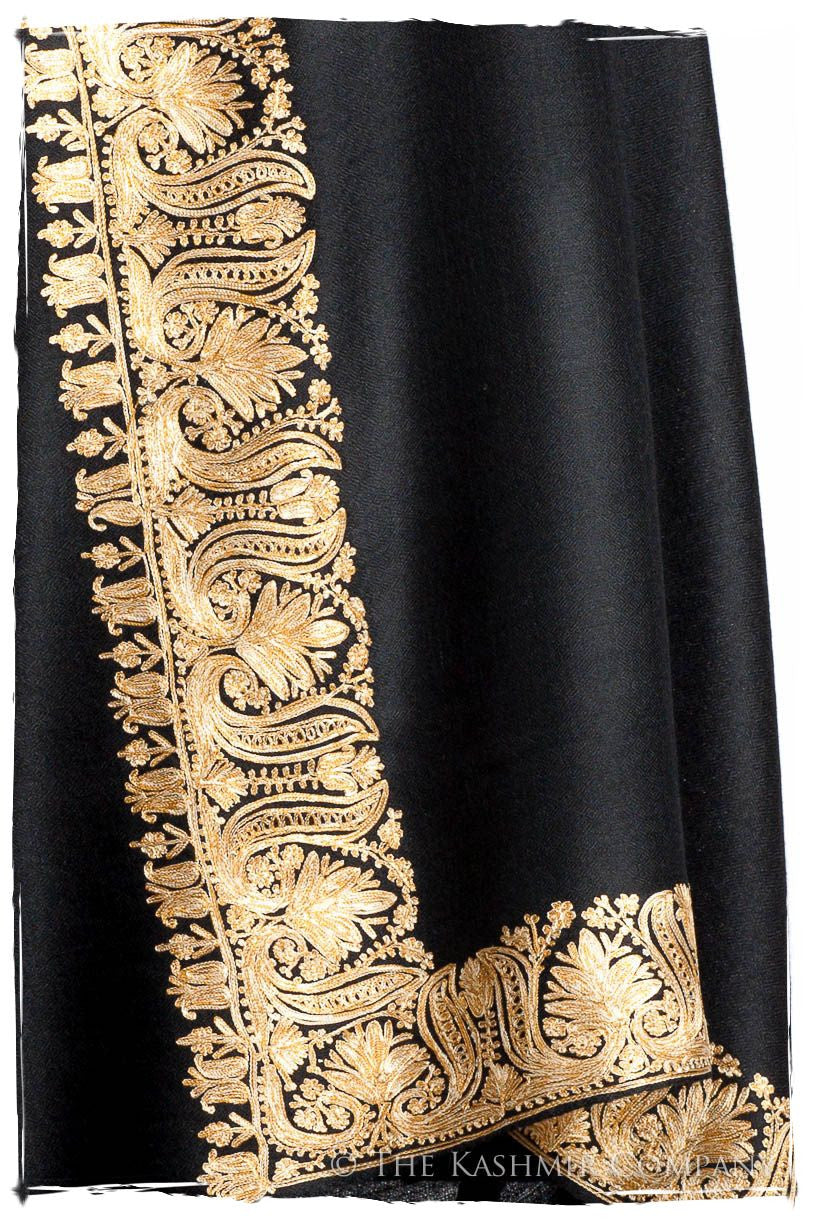 The Sophistiqué Oro Lotus Frontière Shawl