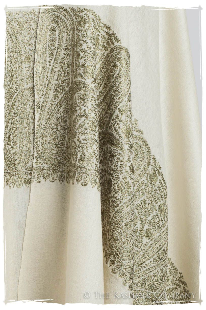 The Sophistiqué Ivoire Vignoble Empress Paisley Shawl