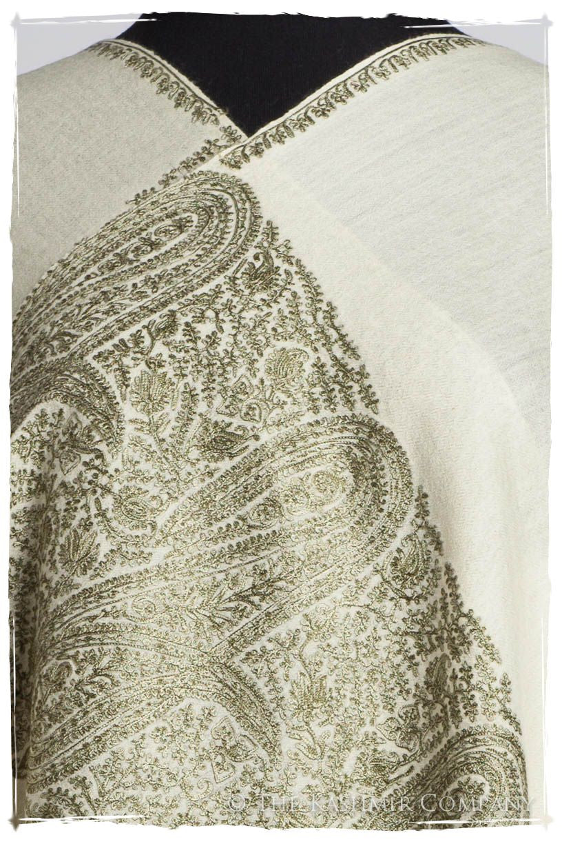 The Sophistiqué Ivoire Vignoble Empress Paisley Shawl
