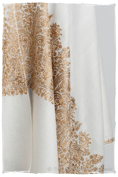 The Sophistiqué Oro Reine Ivoire Paisley Shawl