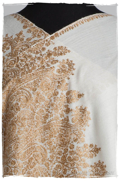 The Sophistiqué Oro Reine Ivoire Paisley Shawl