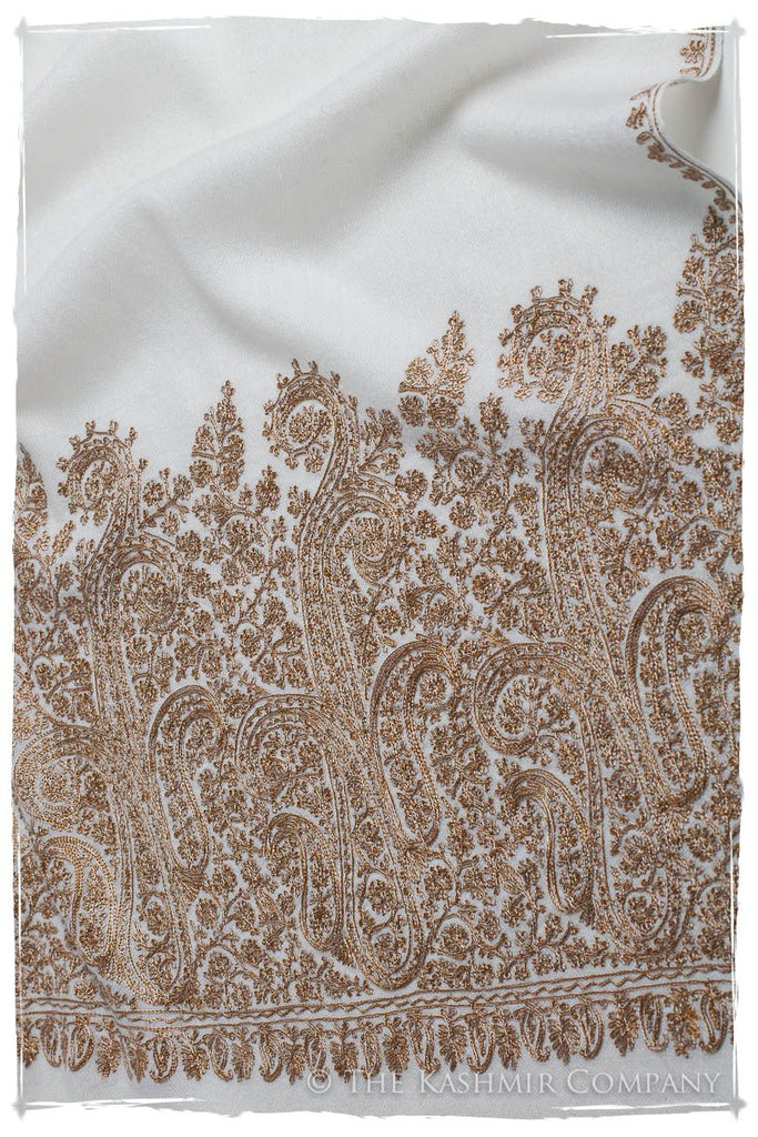 The Sophistiqué Oro Reine Ivoire Paisley Shawl — Seasons by The Kashmir ...