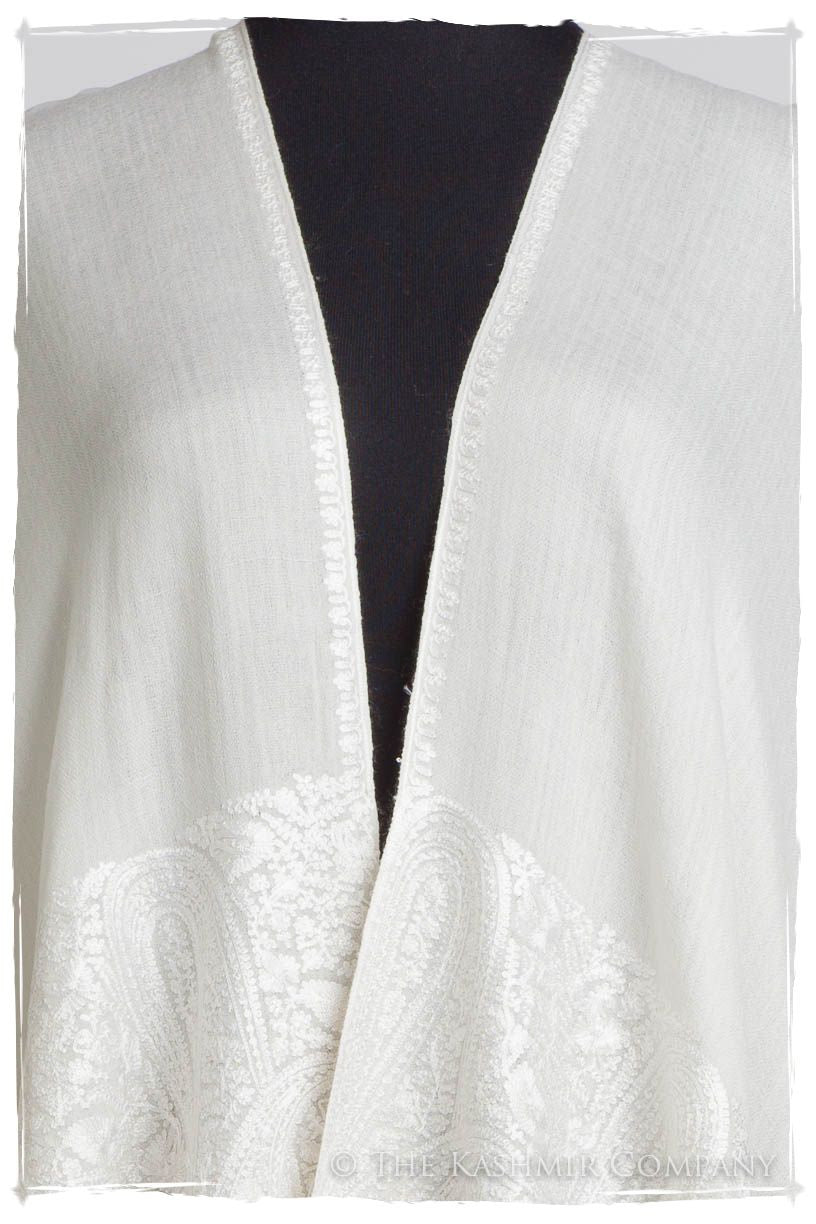 The Sophistiqué Ivoire Empress Paisley Shawl