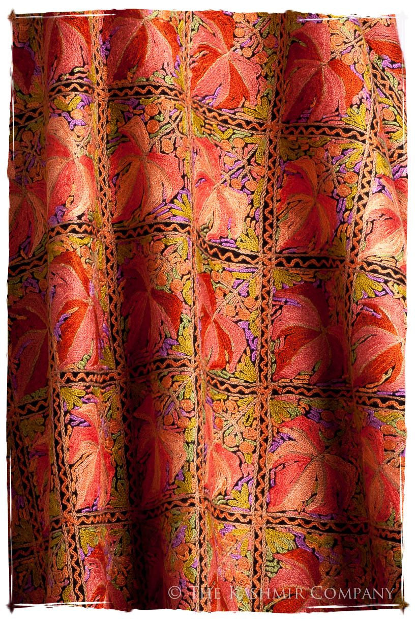 Palais de Saumon Lilas Antiquaires Shawl