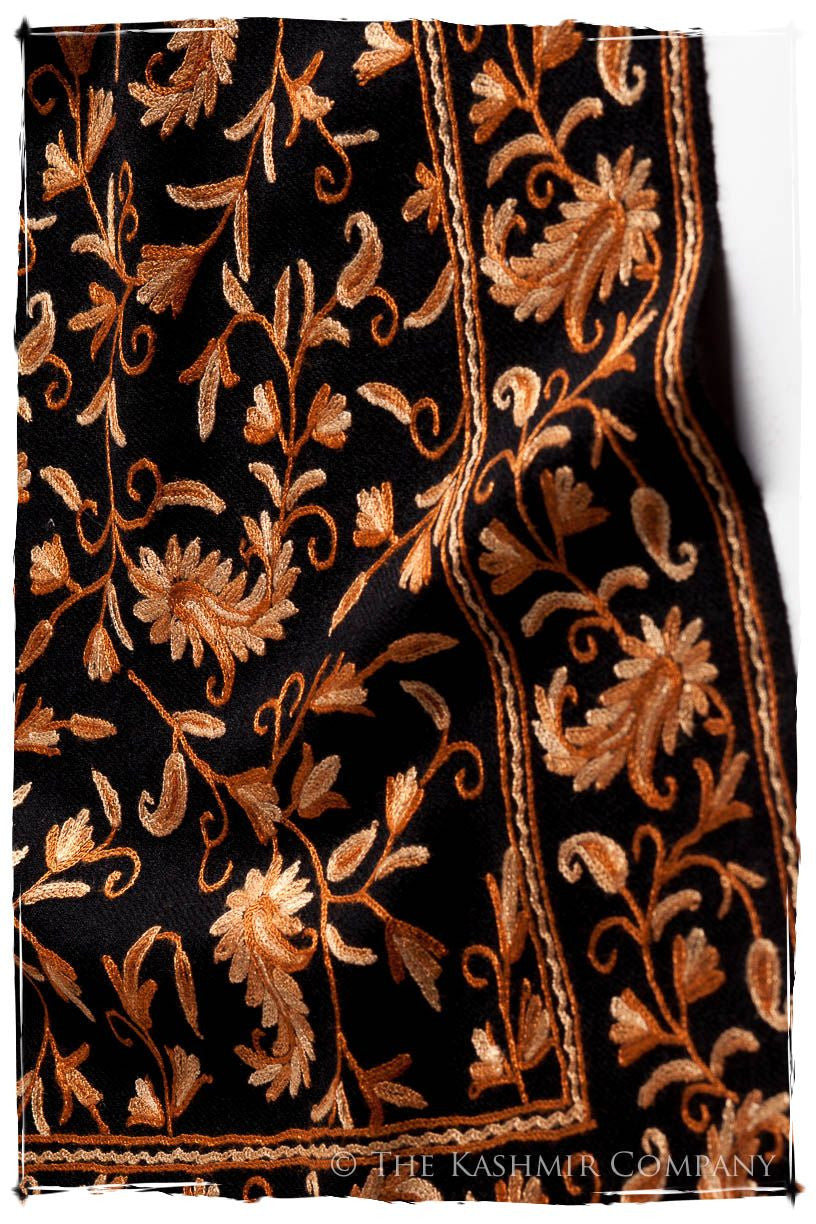Nuances de Brun Paisley Secret Garden Shawl