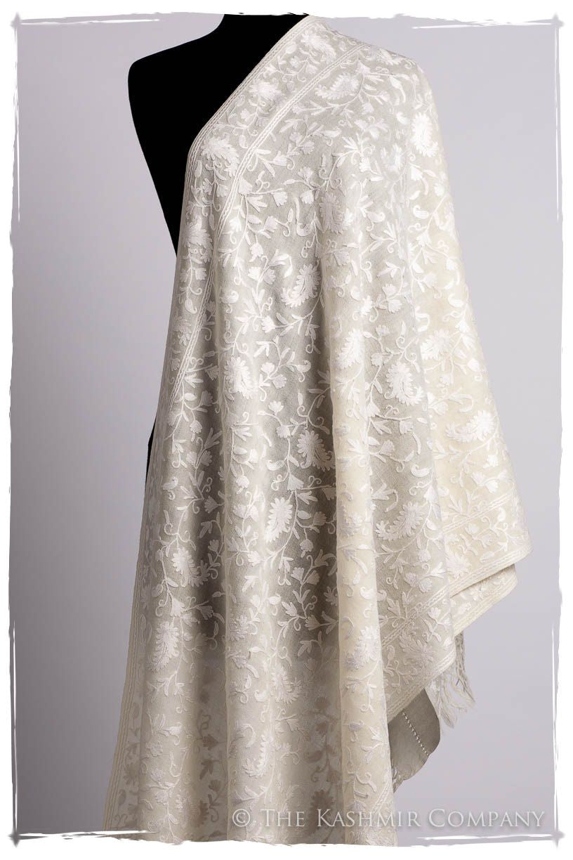 Blanc de Ivoire Paisley Secret Garden Shawl