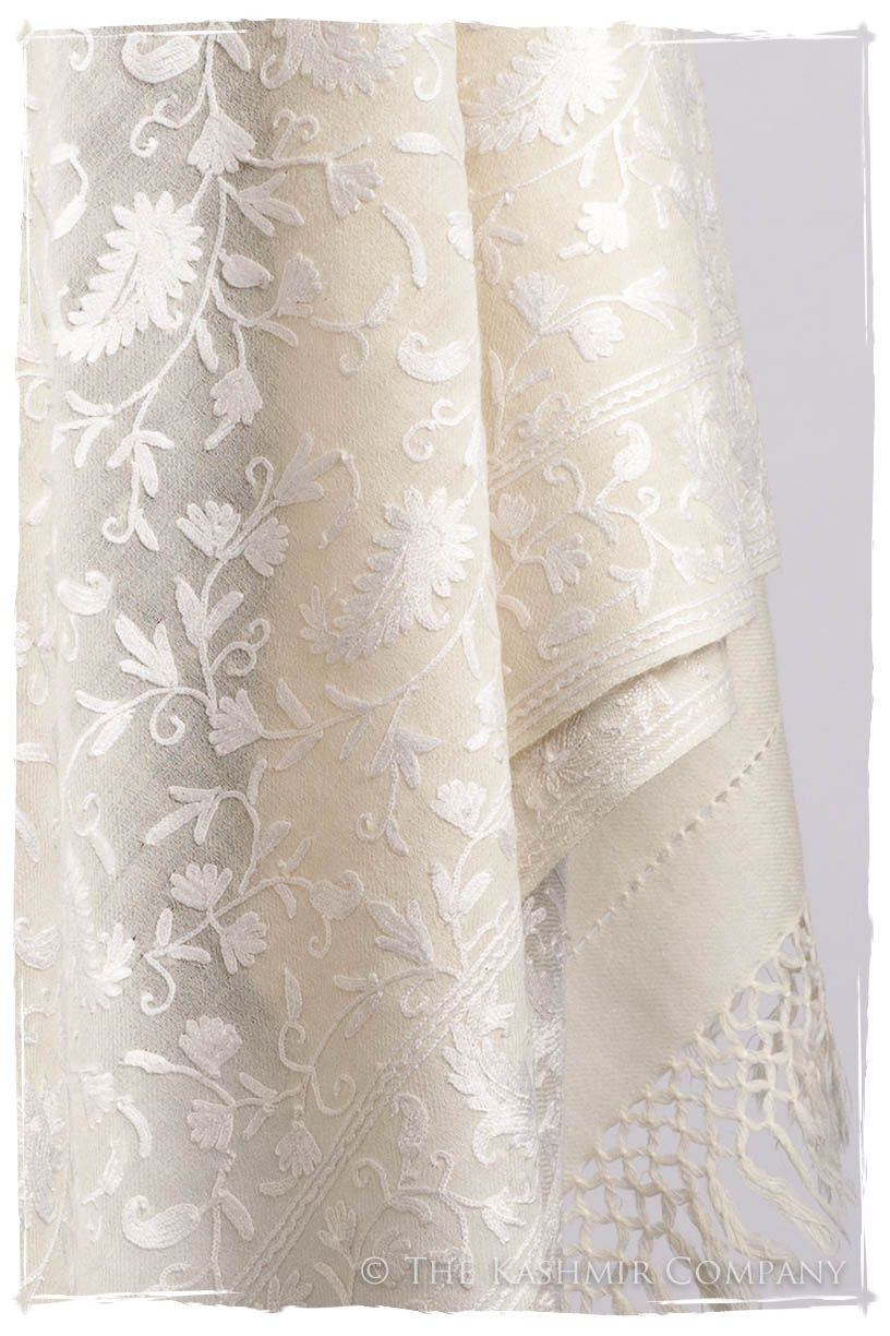 Blanc de Ivoire Paisley Secret Garden Shawl