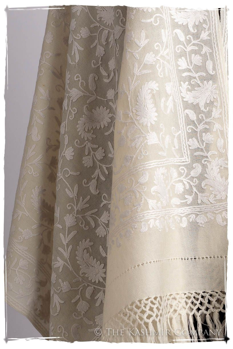 Blanc de Ivoire Paisley Secret Garden Shawl