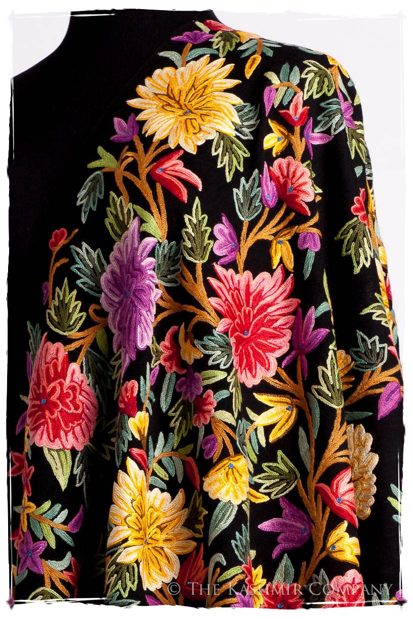 Fleur du Dahlia Doux Noir Renoirs Dream Shawl