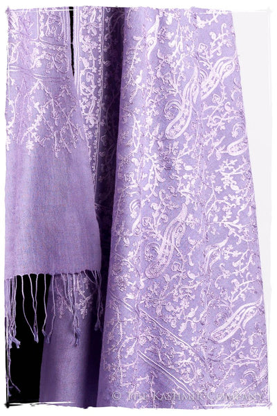 The Célébration Fabuleuse Lilac Jardin Shawl