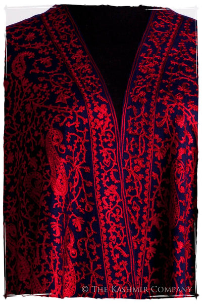 The Célébration Fabuleuse Rouge Bleu Shawl