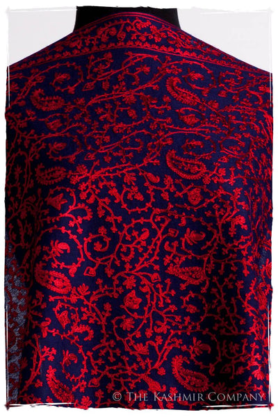 The Célébration Fabuleuse Rouge Bleu Shawl