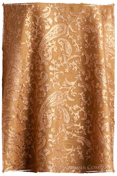 The Célébration Fabuleuse Morocco Gold Shawl