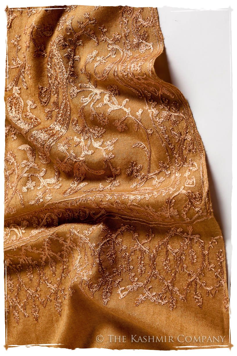 The Célébration Fabuleuse Morocco Gold Shawl