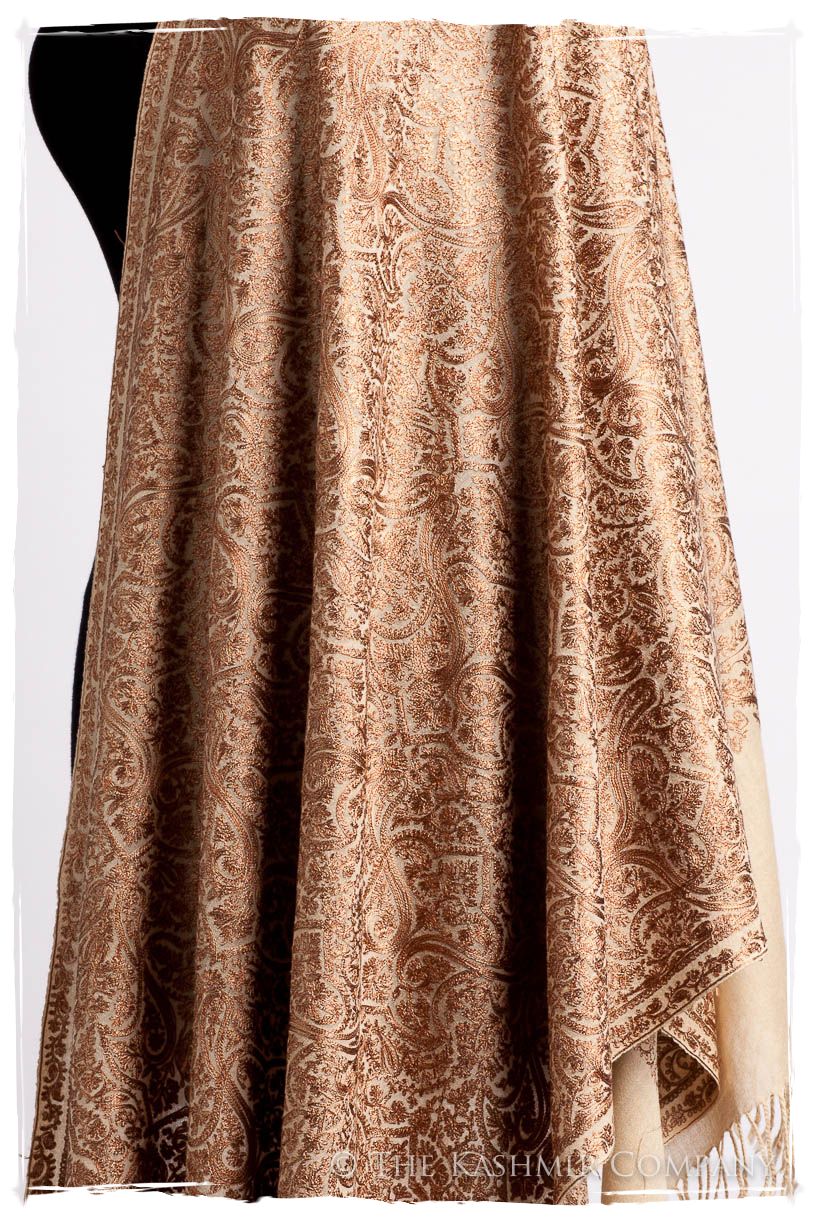 The Célébration Fabuleuse Gold Mughal Shawl