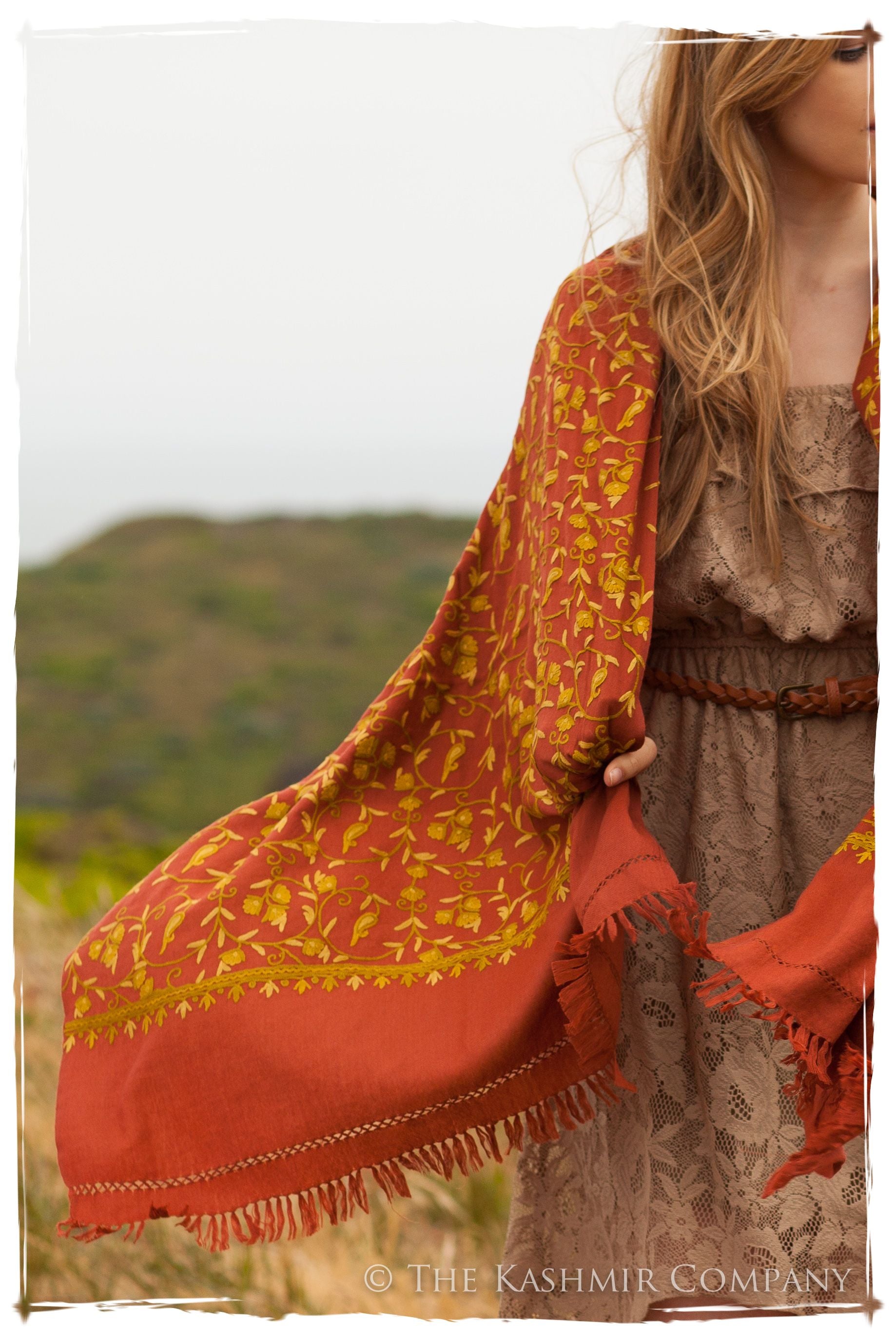 Sierra Rouge Brique Oro Secret Garden Shawl